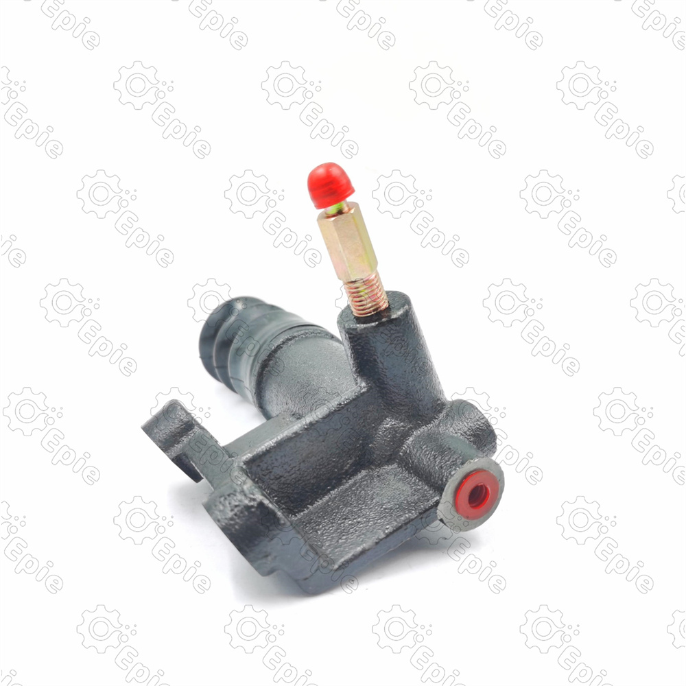 1-47570-050-0 Clutch slave cylinder for Isuzu