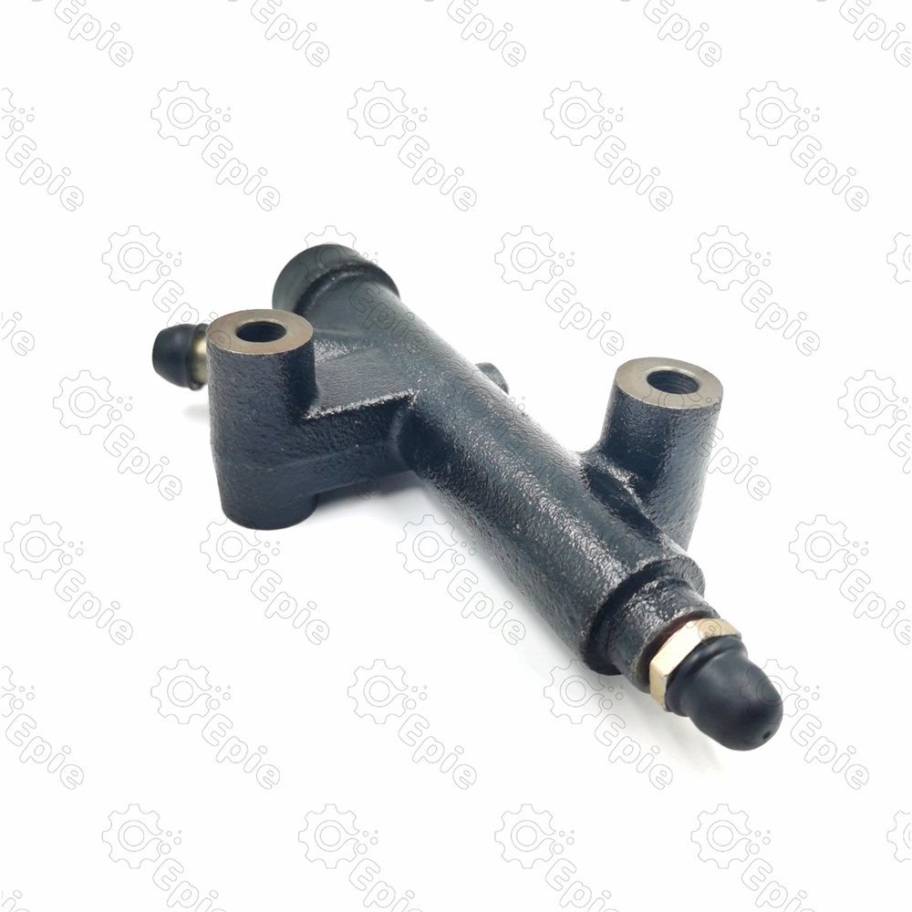 46801-Z0001 Clutch master cylinder for Nissan CK11
