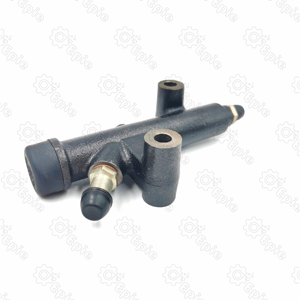 46801-Z0001 Clutch master cylinder for Nissan CK11