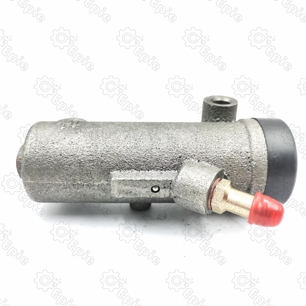 MC821449 Japanese truck brake master cylinder for Mitsubishi