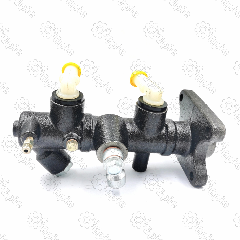 W023-43-400 W047-43-400 Brake master cylinder for Mazda T2500