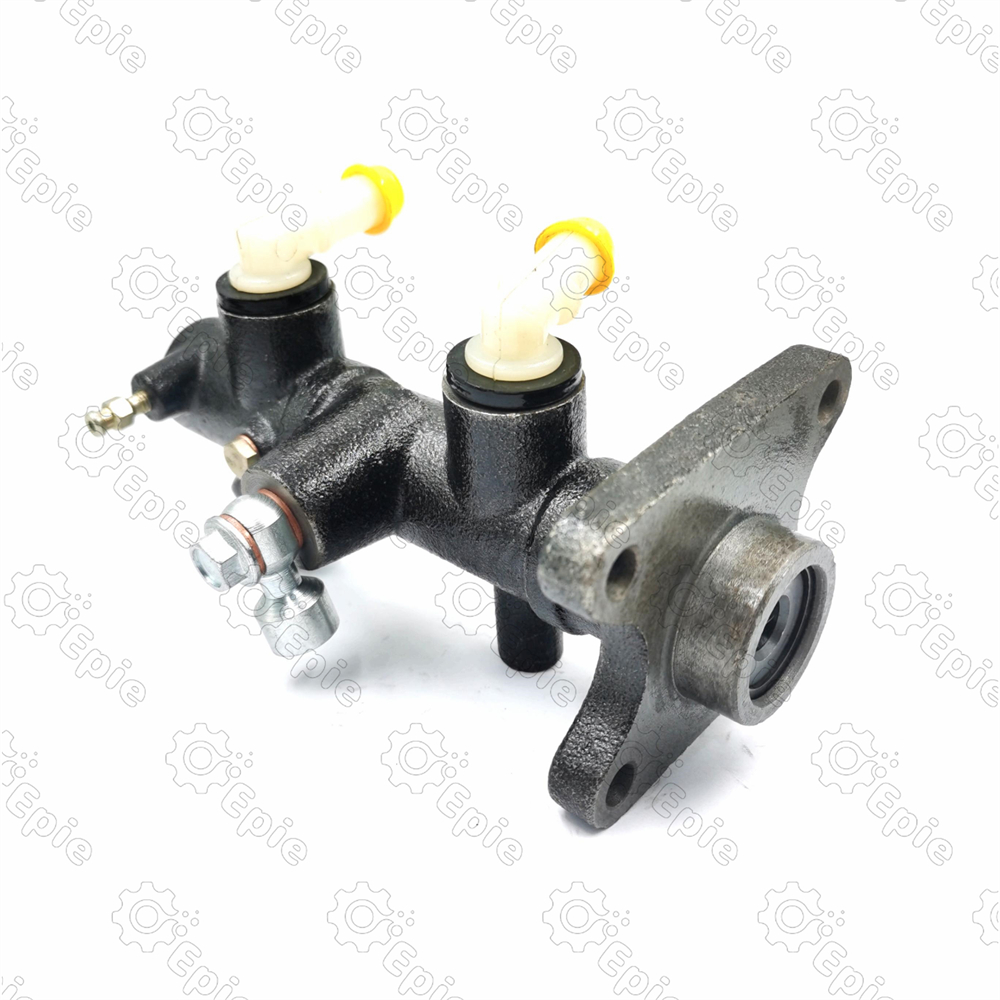 W023-43-400 W047-43-400 Brake master cylinder for Mazda T2500