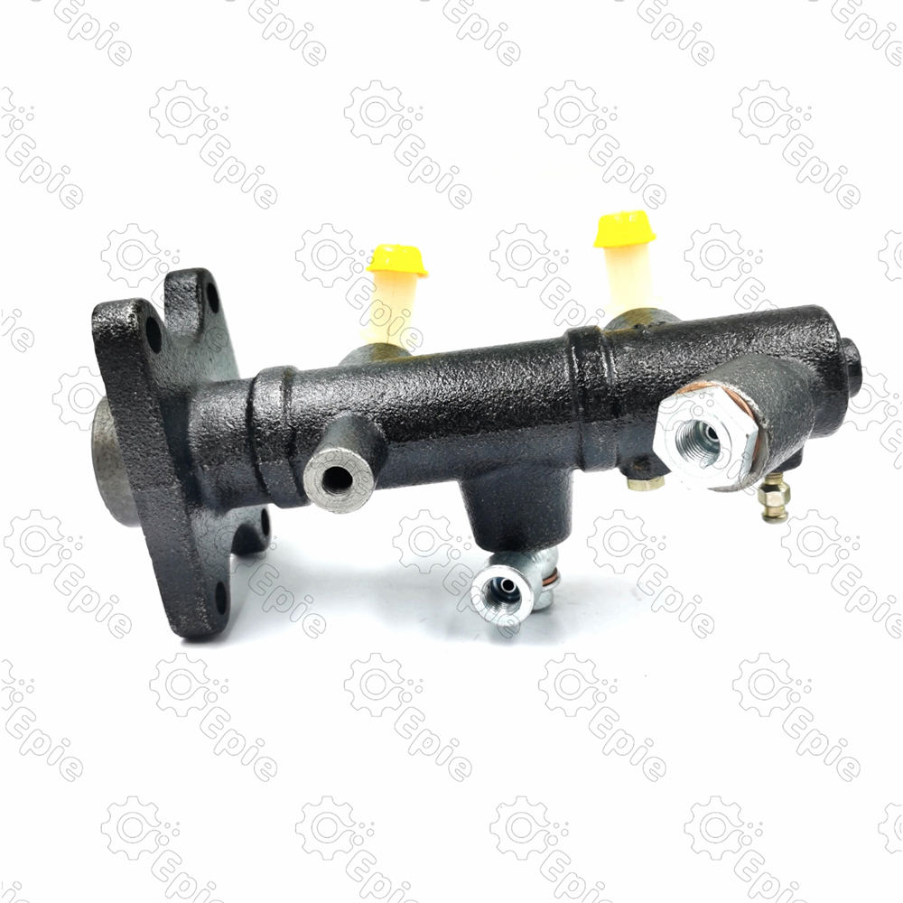 W023-43-400 W047-43-400 Brake master cylinder for Mazda T2500