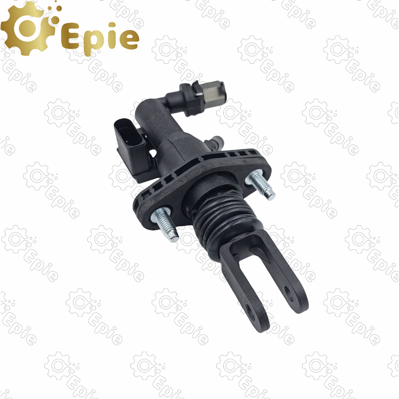 8-98482-012-0 For Isuzu D-MAX plastic clutch master cylinder cheap price supplier