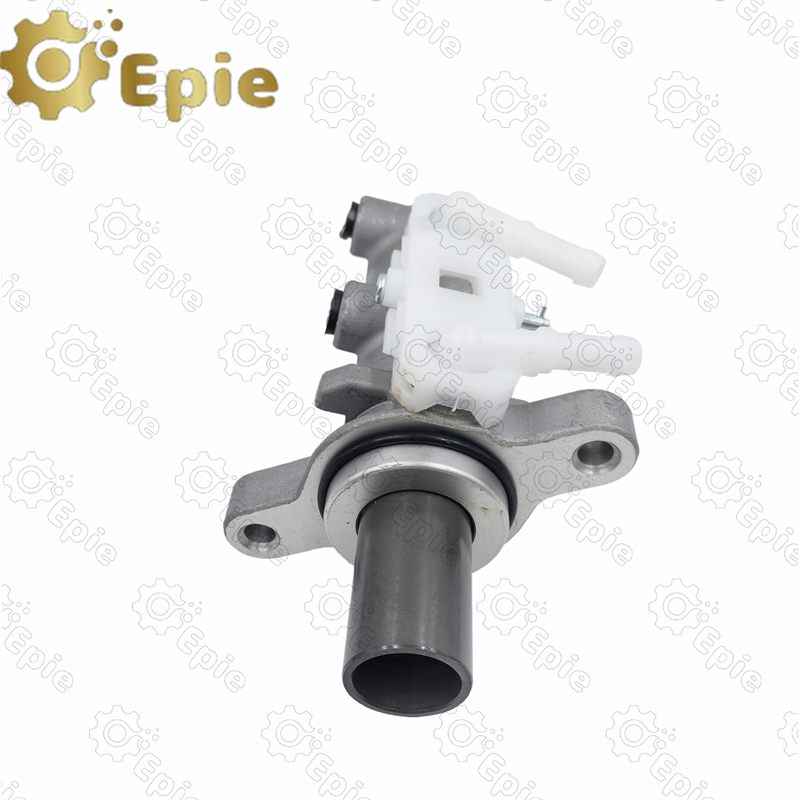 Cast Aluminum brake master cylinder OE 8-98127-461-0 for Isuzu NLR NPR 