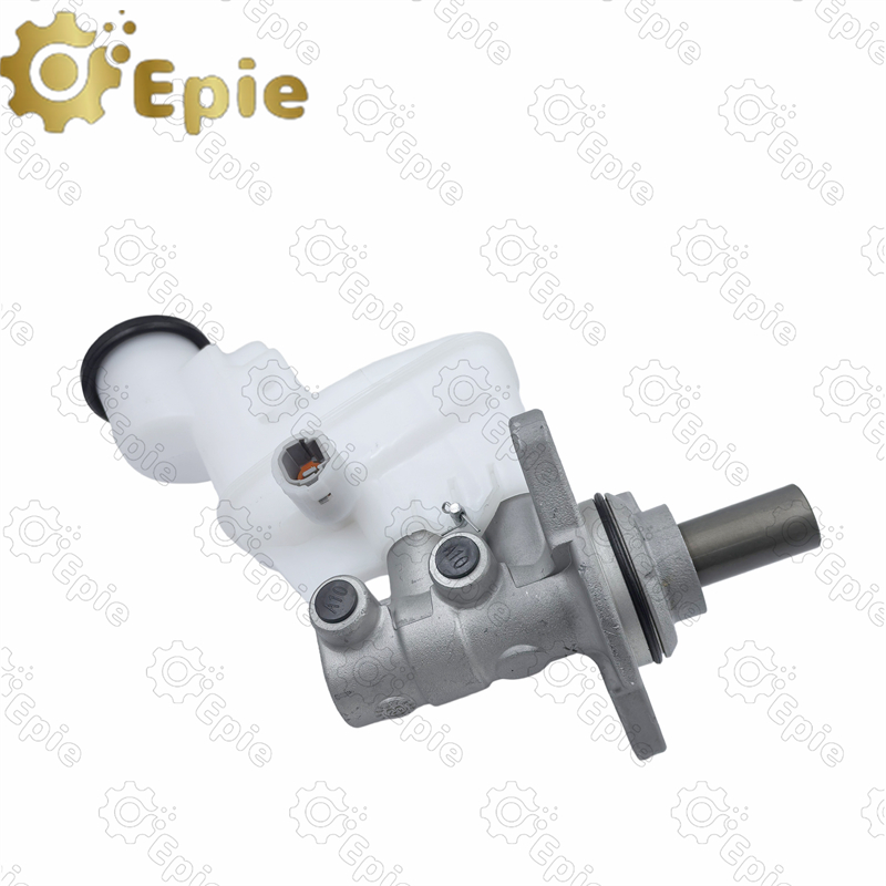 47201-BZ113 With oil tank brake master cylinder for Toyota