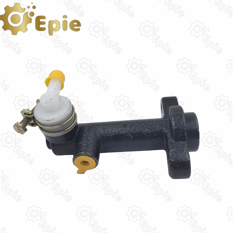 Aftermarket high quality oe MB334580 clutch master cylinder for Mitsubishi
