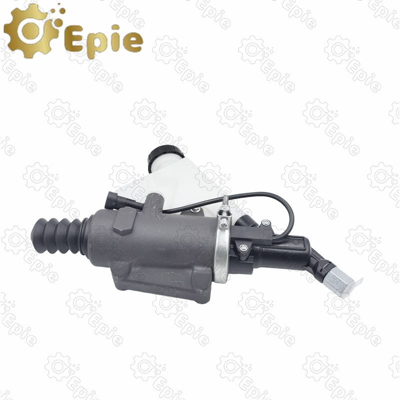 K049547N00  Heavy duty truck clutch master cylinder for Iveco 