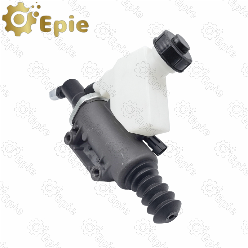 K049547N00  Heavy duty truck clutch master cylinder for Iveco 